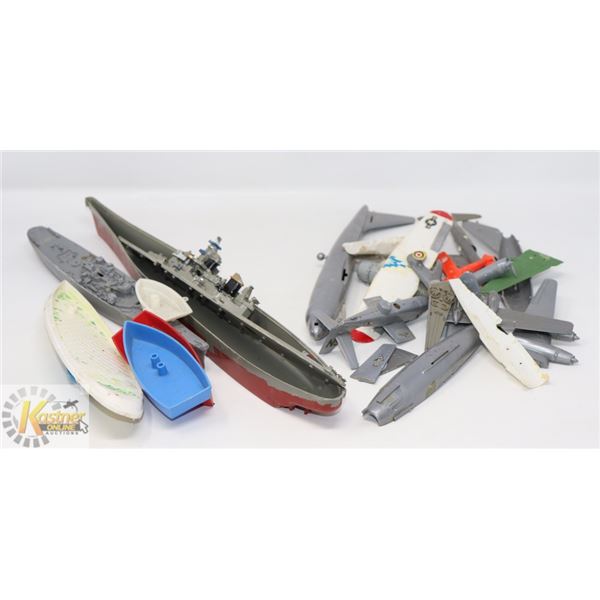 SMALL FLAT OF VINTAGE MODEL AIRPLANE & BOAT