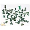 Image 1 : VINTAGE GREEN ARMY SOLDIERS