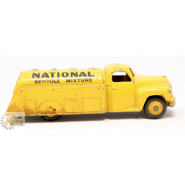 DINKY TOYS 443 STUDEBAKER PETROL TANKER