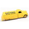 Image 5 : DINKY TOYS 443 STUDEBAKER PETROL TANKER