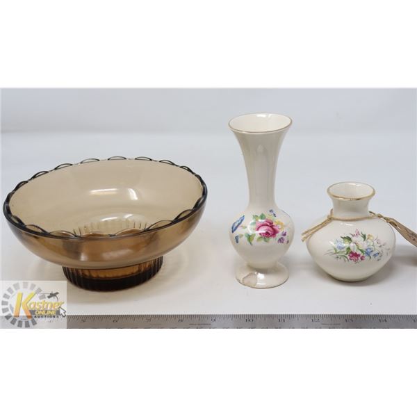 3PCS OF COLLECTIBLE GLASSWARE; E.O. BRODY SMOKED