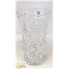 Image 1 : 8" PINWHEEL CRYSTAL VASE