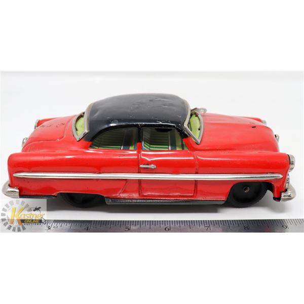 VINTAGE MADE IN JAPAN RED/ BLACK TIN FRICTION CAR