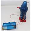 Image 4 : ANTIQUE PLANET ROBOT BATTERY OPERATED TIN SPACE