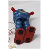 Image 5 : ANTIQUE PLANET ROBOT BATTERY OPERATED TIN SPACE