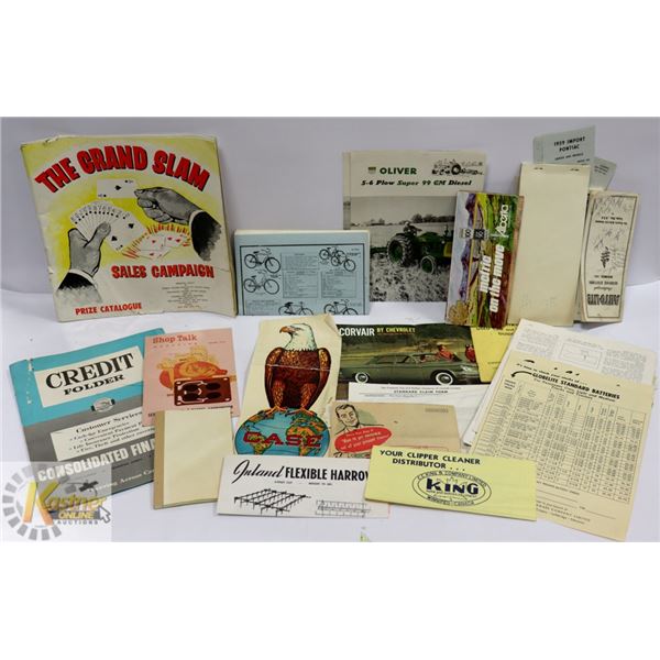 FLAT OF VINTAGE AUTOMOBILE LITERATURE, BOOKLETS,