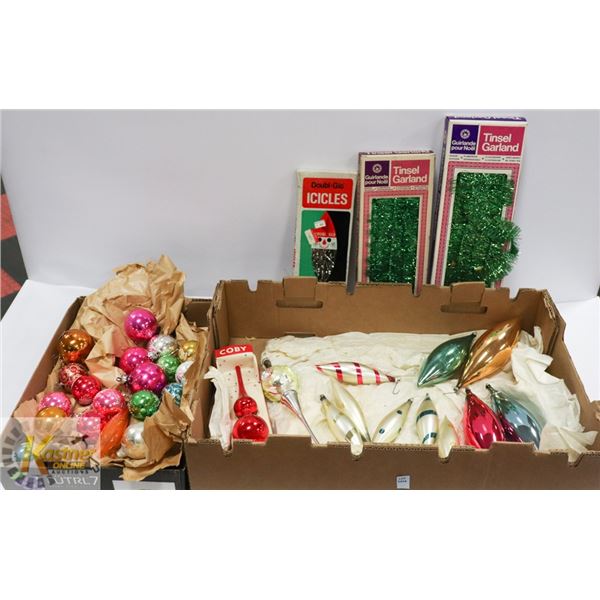 VINTAGE ESTATE 1960'S GLASS CHRISTMAS BALL