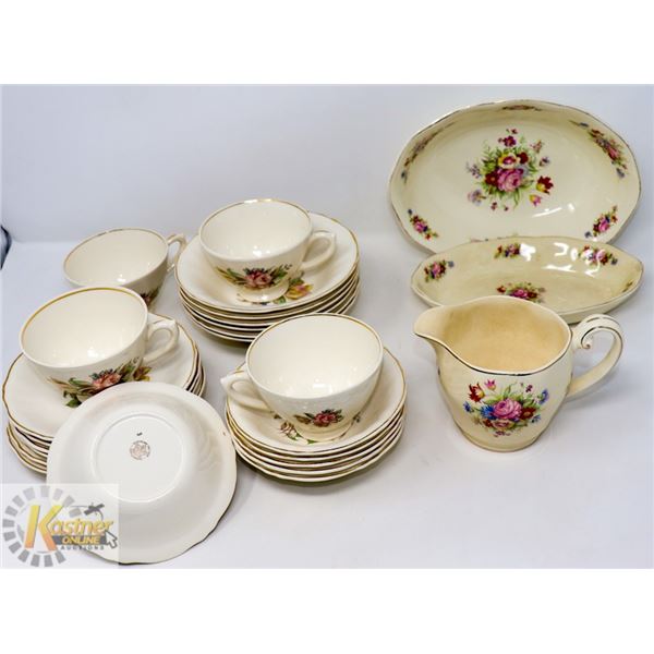 25PC SET OF ASSORTED WEDGEWOOD MADE IN ENGLAND