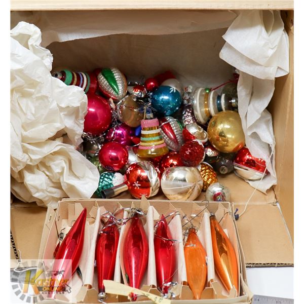 2 BOXES OF VINTAGE CHRISTMAS GLASS TREE BULBS