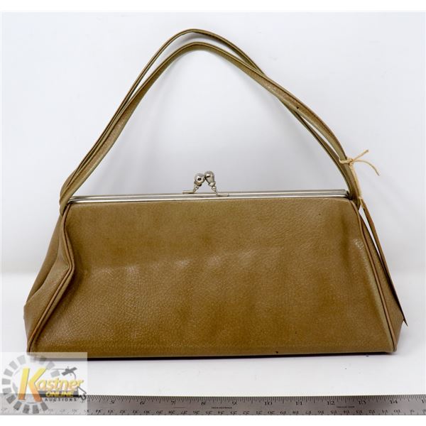 VINTAGE LIGHT BROWN CLUTCH STYLE HAND BAG