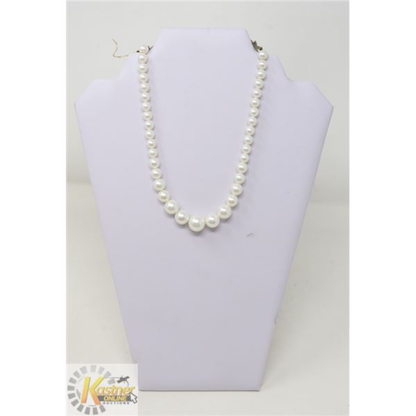 16.5" VINTAGE ESTATE FAUX PEARL COSTUME JEWELRY