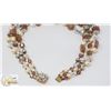 Image 2 : 17" VINTAGE ESTATE PEARLESCENT/ STONE & BEADED