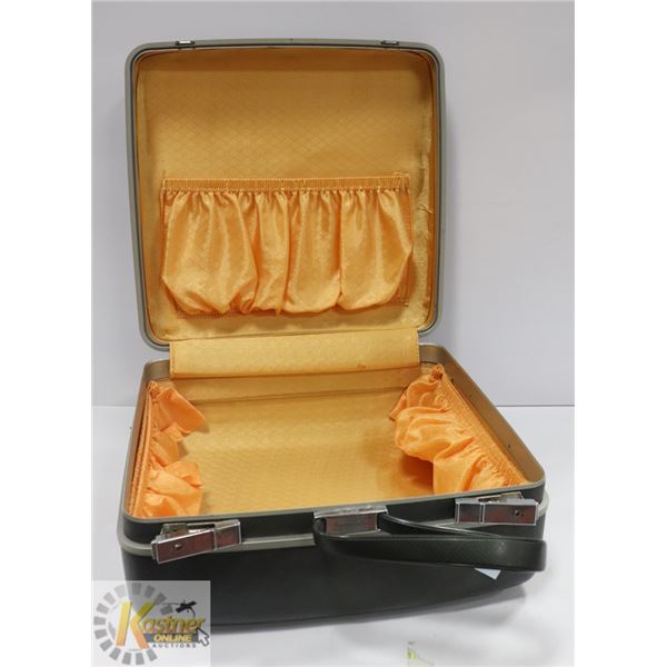 RETRO SAMSONITE GREY HARD-SHELL CARRY ON SUITCASE