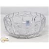 Image 1 : 7.5" VINTAGE CRYSTAL CUT & ETCHED SERVING BOWL