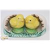 Image 1 : VINTAGE HAND PAINTED  BABY CHICKS SALT & PEPPER