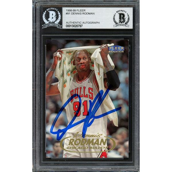 1998-99 FLEER BASKETBALL DENNIS RODMAN SIGNED CARD ( BECKETT AUTHENTICATED)