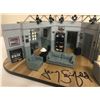 Image 2 : Jerry Seinfeld Authentic Autographed Seinfeld Limited Edition Set Replica Beckett COA