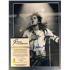 Image 2 : MICHEAL JACKSON SIGNED AND FRAMES 8 X 10 ( RA COA)