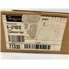Image 2 : Lot Of (3) Lighting Fixtures