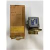 Image 1 : (2) Square D 9012 Switches #AMW1 & ADW4