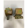 Image 3 : (2) Square D 9012 Switches #AMW1 & ADW4