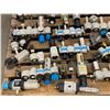 Image 9 : Lot Of Fesco Pneumatic Valves and Gauges