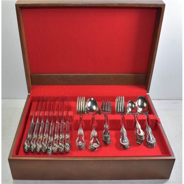 ROGERS BRO.S 1847 CUTLERY SET