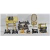 Image 1 : BOX WITH SEWING MACHINE DIE CAST MINIATURES