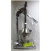 Image 1 : HEAVY DUTY MANUAL JUICER