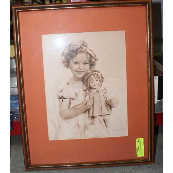 VINTAGE SHIRLEY TEMPLE WITH