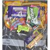 Image 1 : BAG OF 24 ASSORTED CHOCOLATE BARS & CANDY