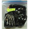 Image 1 : 12 PACK OF KIDS HALLOWEEN GLOVES/MITTENS