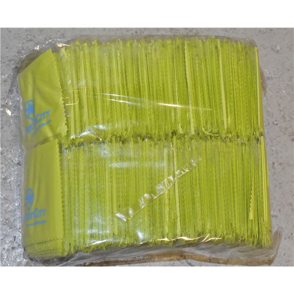 LOT OF 200PC LENS/SCREEN CLEANING CLOTHS