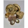 Image 1 : FLAT OF BRASS DECOR ITEMS INCLUDING TRINKET BOX