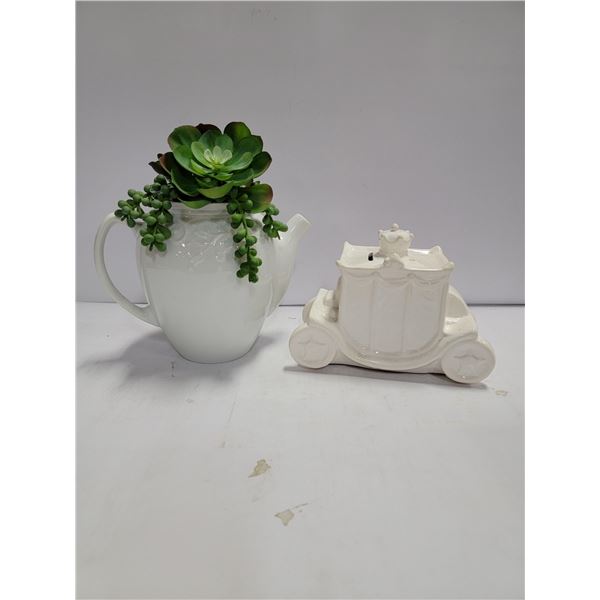 DECORATIVE TEAPOT PLANTER WITH STAGECOACH COIN