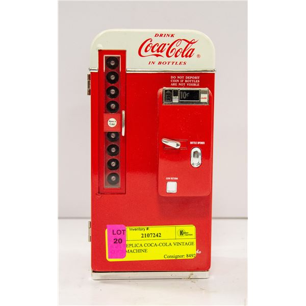 MINI REPLICA COCA-COLA VINTAGE COKE MACHINE