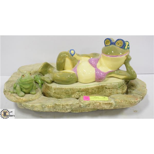 VINTAGE CERAMIC FROG IN BIKINI DECOR PIECE