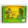 Image 1 : SEALED JOHN DEERE TRACTOR & IMPLEMENT SET SCALE