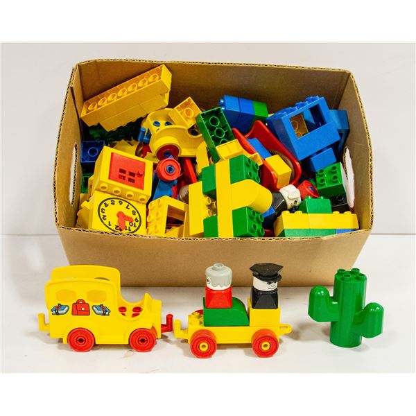 BOX OF 1960S/1970S LEGO DUPLO