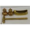 Image 1 : COLLECTION OF BRASS ITEMS CANOE GAVEL MORE