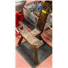 Image 2 : VINTAGE WOODEN BIRTHING CHAIR