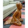 Image 2 : VINTAGE SOLID TEAK BURMESE BUDDHIST PRAYING MONK