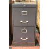 Image 1 : 2 DRAWER FILING CABINET APPROX 28" X 18" X 15"