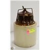 Image 1 : VINTAGE BEAN JUG