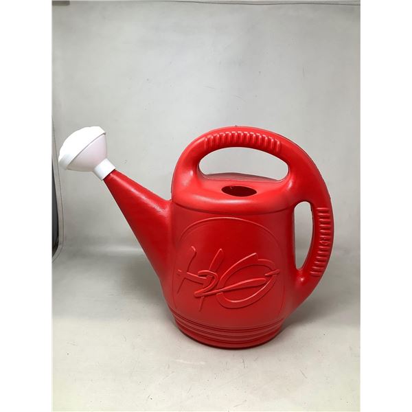 H2O Watering Can, 2 Gallon