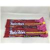 Image 1 : Twizzlers Cherry Pull n Peel Extra Long 2X652g