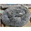 Image 1 : Extra Fuzzy Dog bed medium round