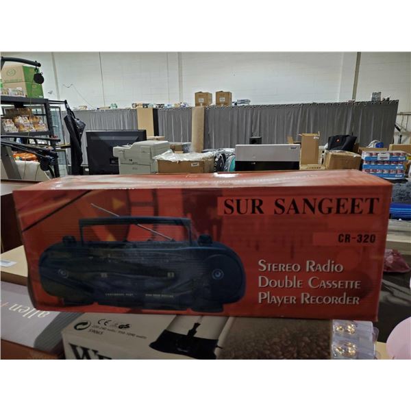 NEW retro stereo boom box dual cassette player