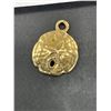 Image 2 : 14K Gold Sand Dollar Pendant