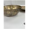 Image 2 : Nice Lot of 3 Vintage Brass Plates and Bowl